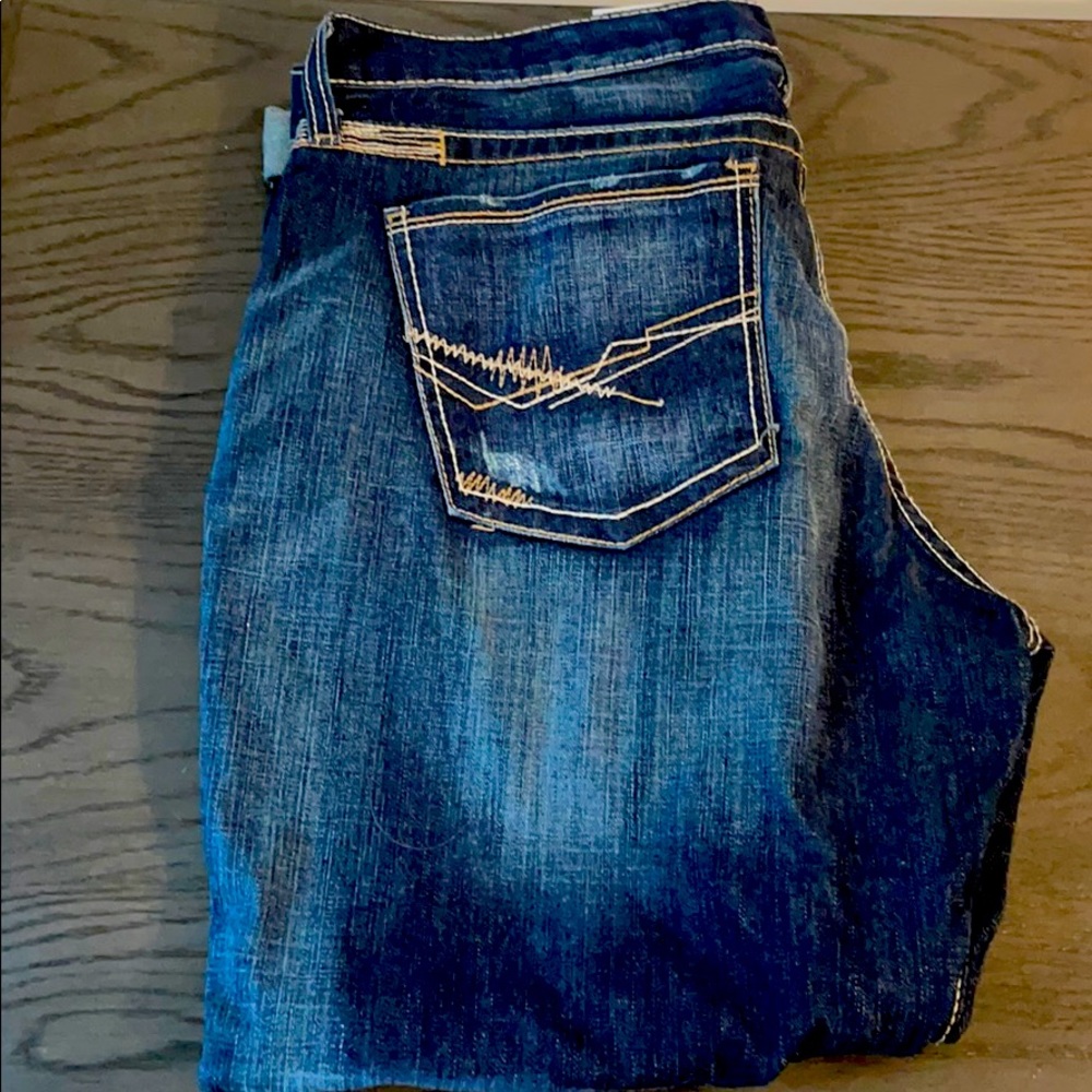 Cruel Girl Rhyon Mid-Rise Boyfriend Crop Jean